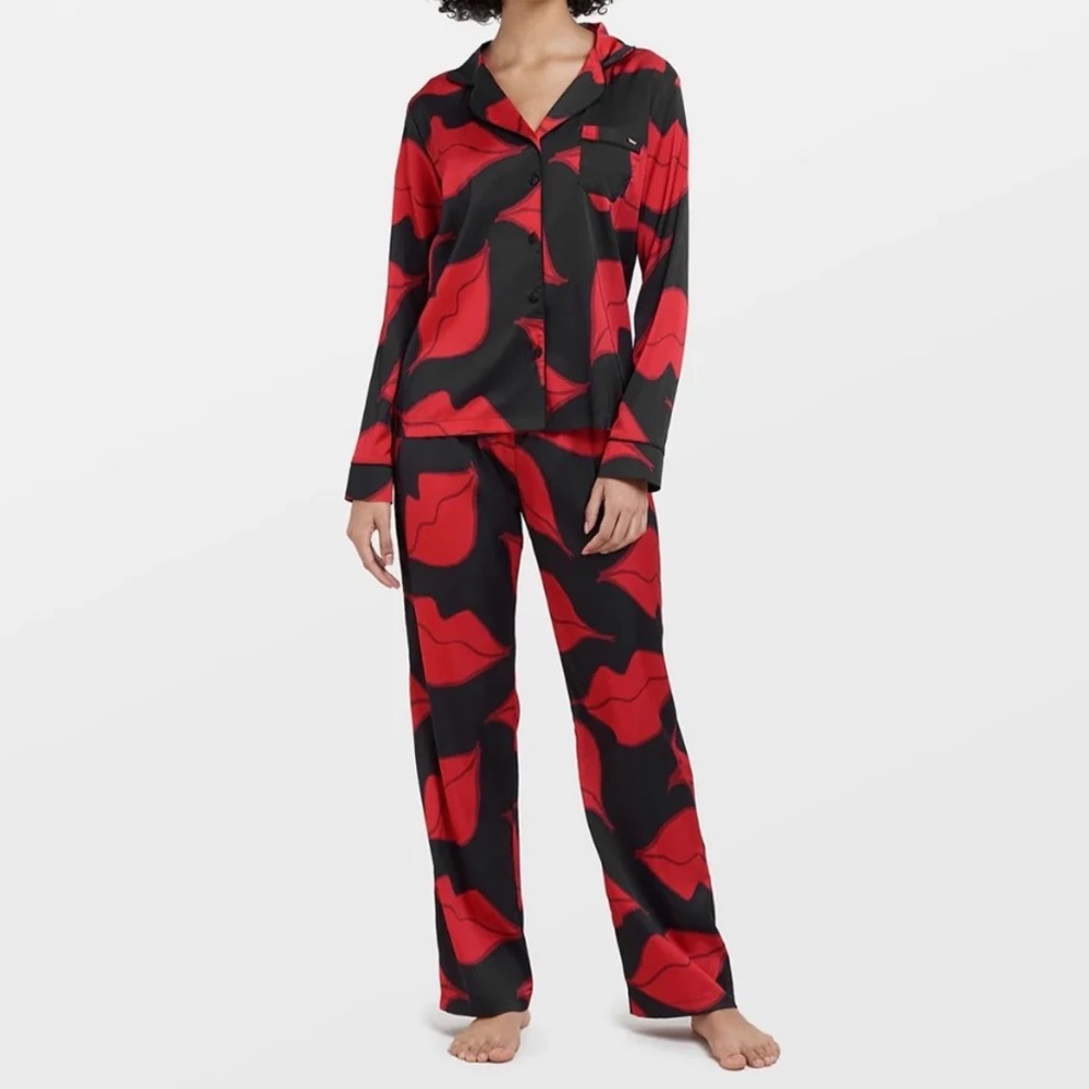 Bluebella Lola Pyjama Shirt and Trouser Set size small